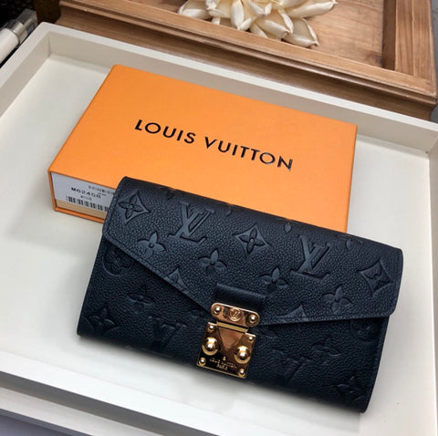 L fashion Wallet