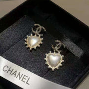 Pearl love earrings