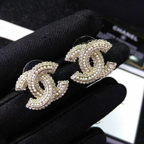 Small fragrant pearl rhinestone stud earrings