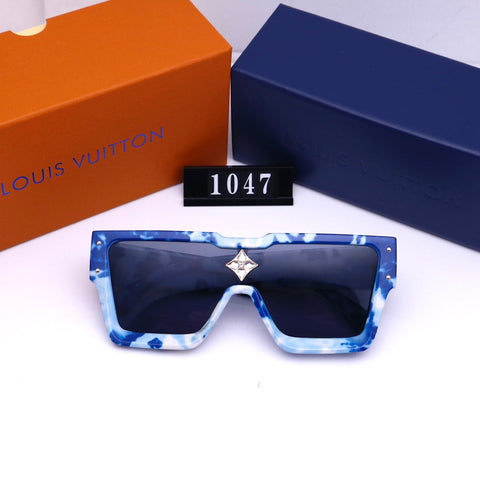 New Ladies Fashion Classic Sunglasses in 2022