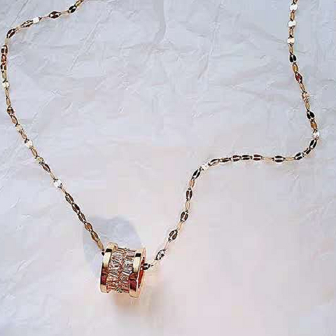 small waist pendant necklace