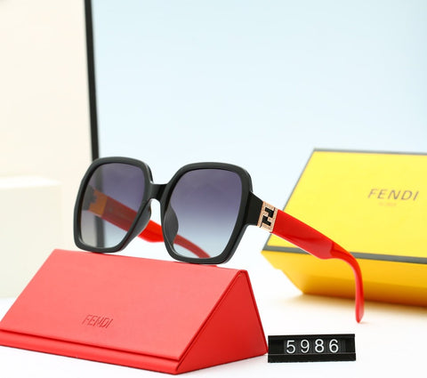 GRADIENT COLOR SUNGLASSES FOR WOMEN