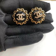 (C earrings) Small fragrant vintage earrings