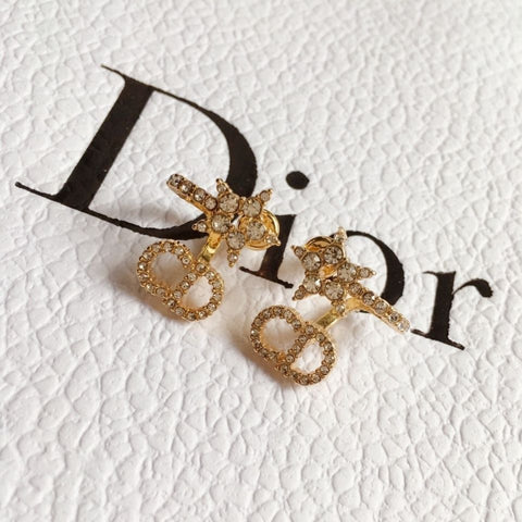 Fashion sparkling earrings