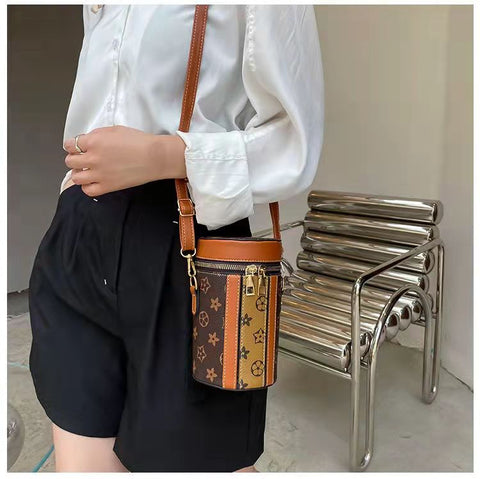 Diagonal printing bucket mobile phone bag