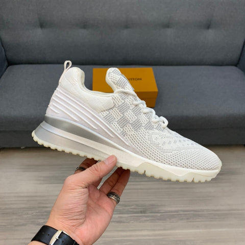 L V - Chex Trainer [White]