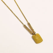 Fragrance/three-sided three-dimensional letter necklace