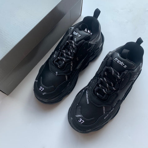 Balenciaga black