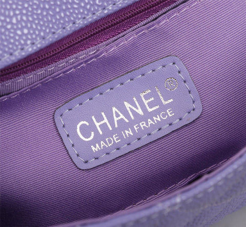 C purple handbag