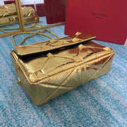 V Garavani Roman Stud gold 28x20x12cm