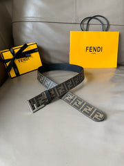 F e n d I belt two colors