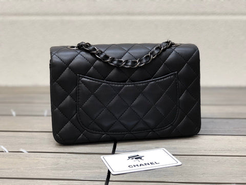 Chanel 20 cm