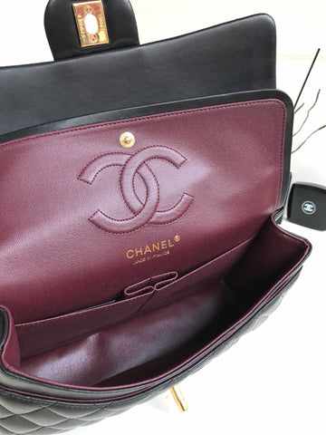 Chanel classic 25cm