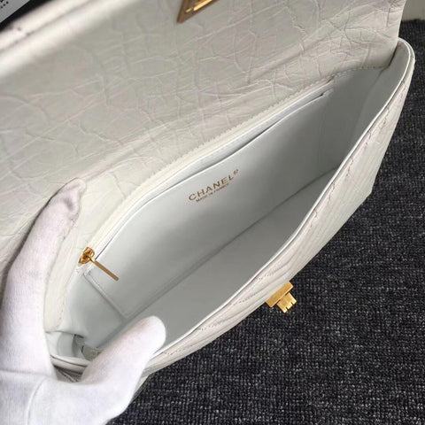 Chanel 25cm clutch