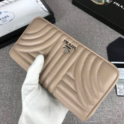 P wallet