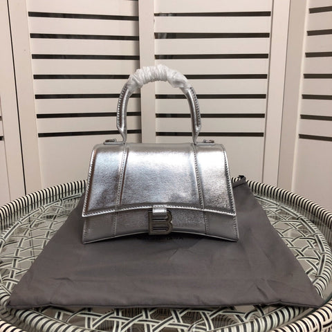 B hourglass silver 23cm handbag