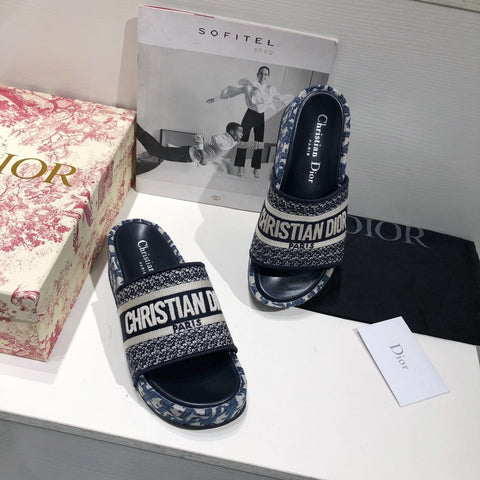 Dior slides