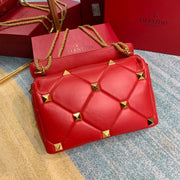 V Garavani Roman Stud red 28x20x12cm