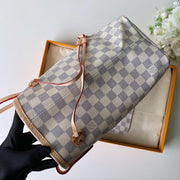 L v neverfull white