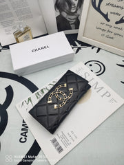 Chanel 19cm