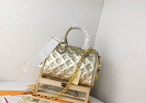 handbag gold 22.0 x 13.0 x 17.0 cm