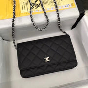 Chanel caviar Size:19x12 cm