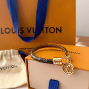 L v bracelet