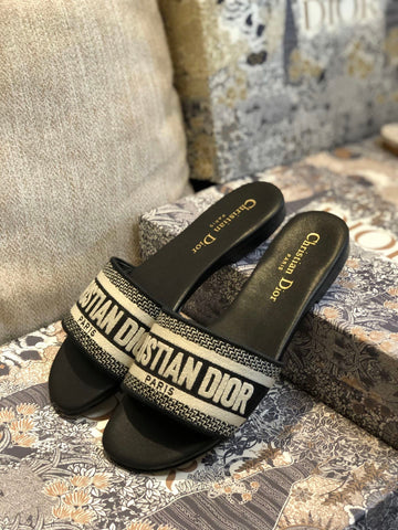 Dior slides black