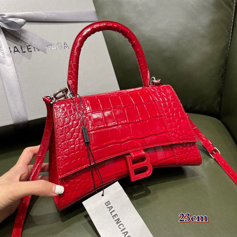 B hourglass red 23cm