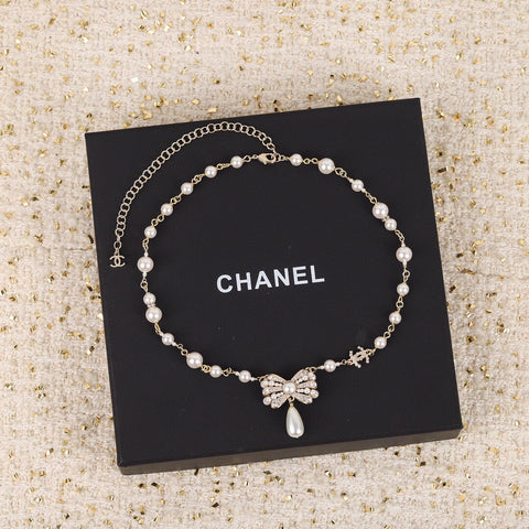 C h a n e l necklace