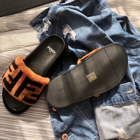 Fendi slippers