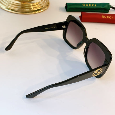 Gucci sunnies