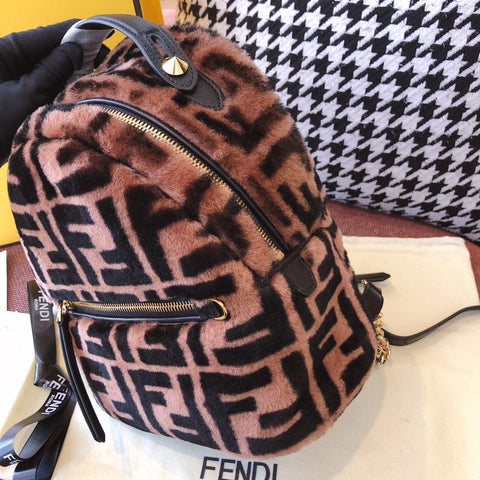 Fen fluffy backpack