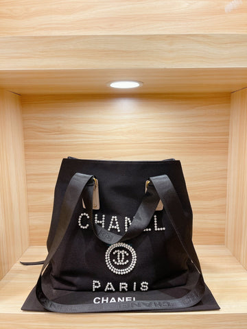 C h a n e l tote Size:35*36