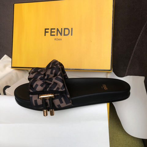 F e n d I new slides