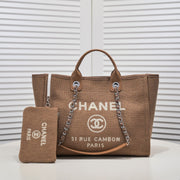 C h a n e l tote