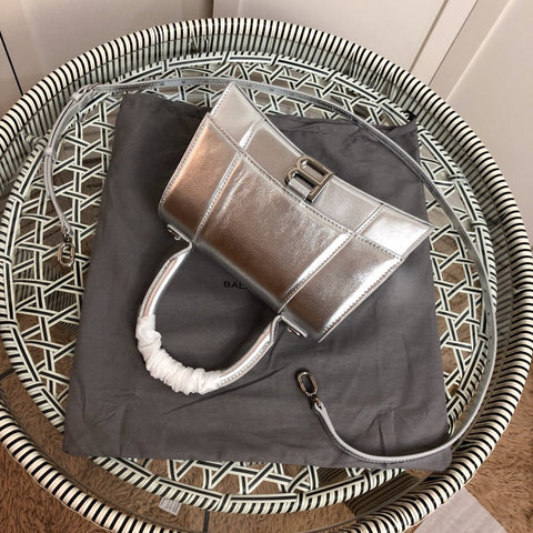 B hourglass silver 23cm handbag