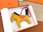 H horse key ring