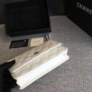 Chanel 19x12 cm