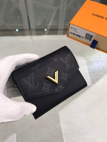 L v wallet 12*9.3*1CM