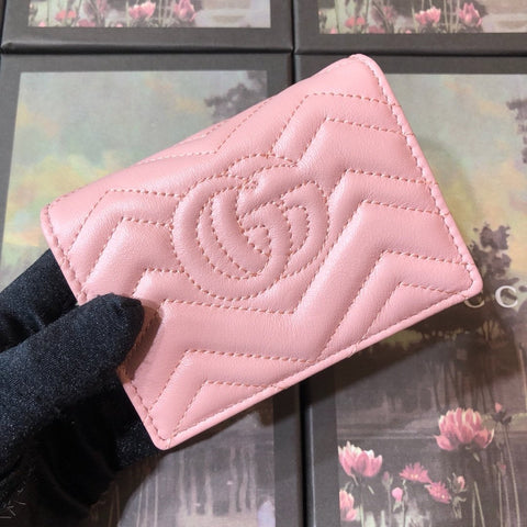 G ucci wallet