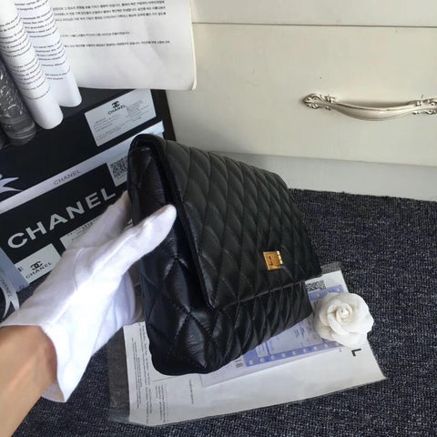 Chanel 25cm clutch