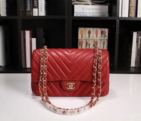 CHAIN RED HANDBAG