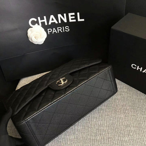 Chanel caviar jumbo max 33cm