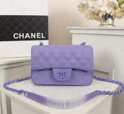 C purple handbag