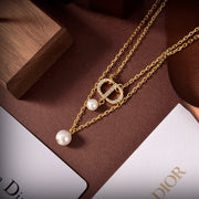 D I or necklace