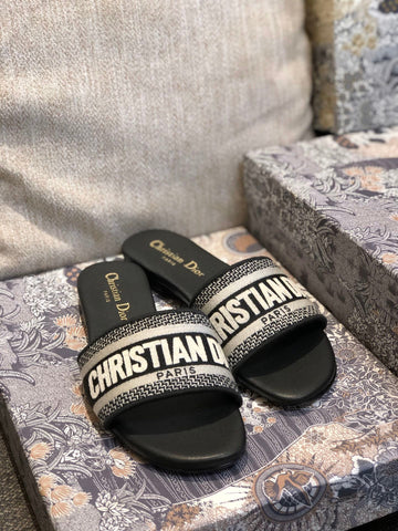 Dior slides black