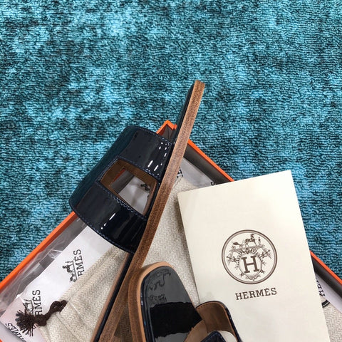 Hermès slides