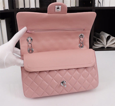 C pink handbag