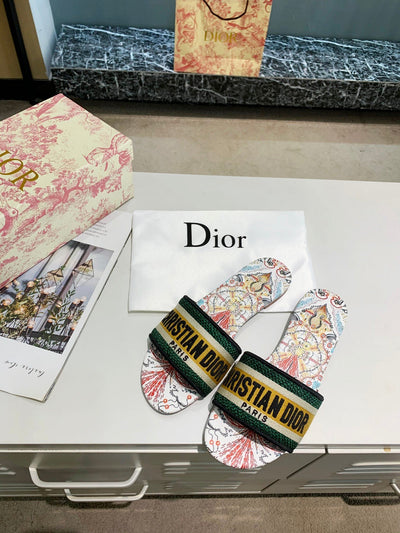 Dior slides pink